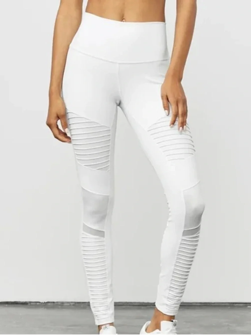 ALO Yoga White High-Rise Moto Leggings with Mesh Panels Size Small